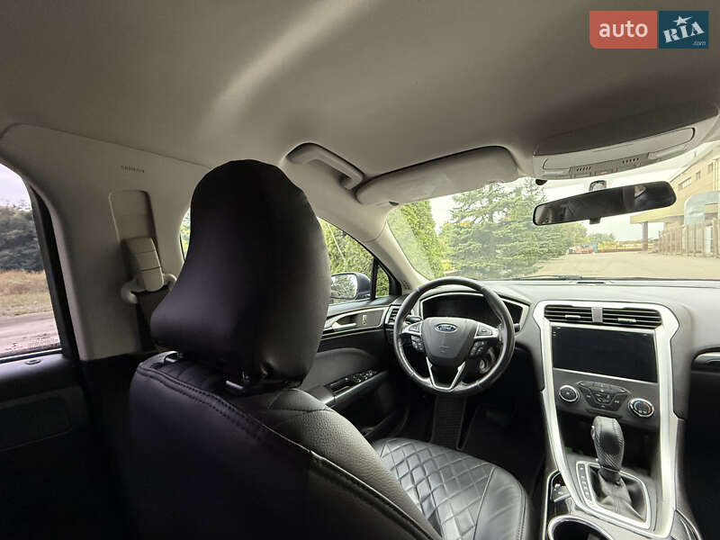 Седан Ford Fusion 2015 в Киеве