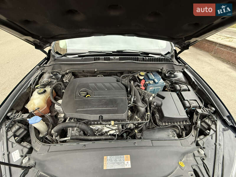 Седан Ford Fusion 2015 в Киеве