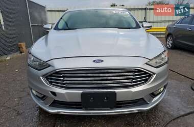 Седан Ford Fusion 2018 в 
