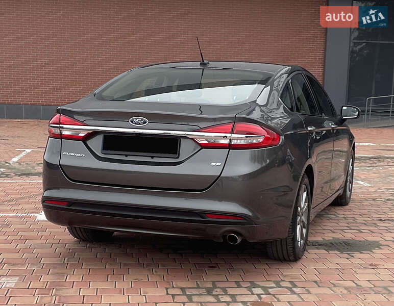 Седан Ford Fusion 2017 в Одесі