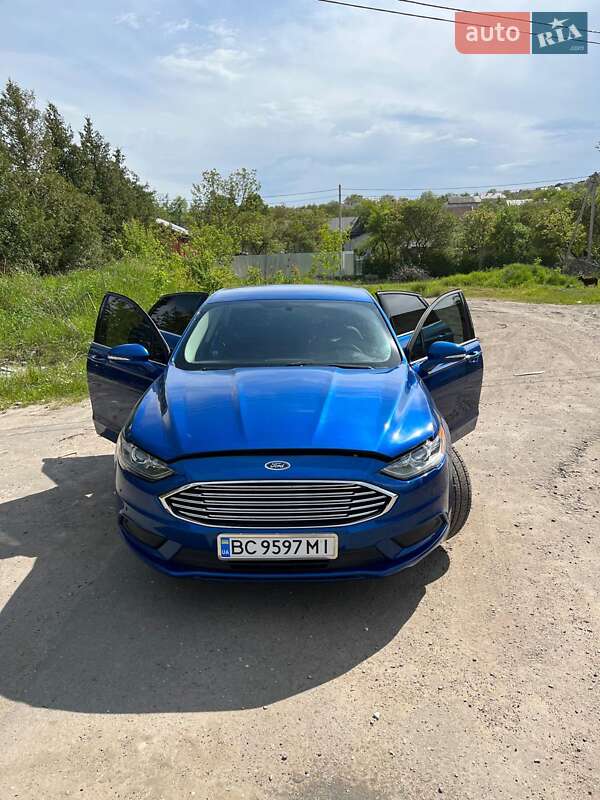 Седан Ford Fusion 2018 в Золочеві