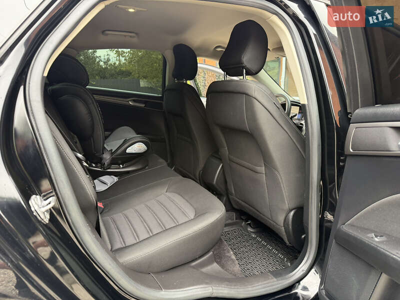 Седан Ford Fusion 2016 в Івано-Франківську