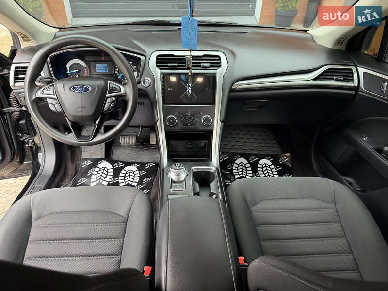 Седан Ford Fusion 2016 в Івано-Франківську