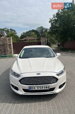 Седан Ford Fusion 2014 в Львове