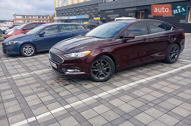 Седан Ford Fusion 2018 в 