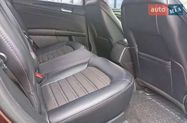 Седан Ford Fusion 2018 в 