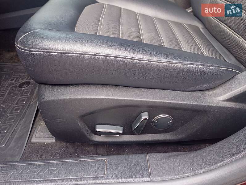 Седан Ford Fusion 2018 в Виннице