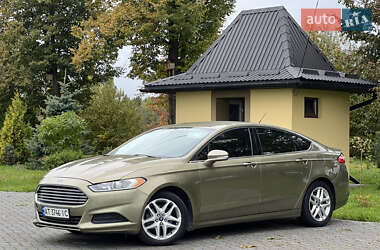 Седан Ford Fusion 2012 в 