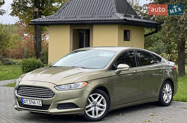 Седан Ford Fusion 2012 в 