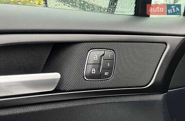 Седан Ford Fusion 2019 в 