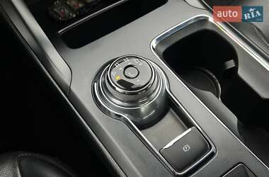 Седан Ford Fusion 2019 в 