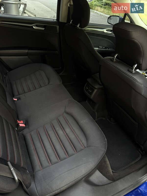 Седан Ford Fusion 2014 в Дніпрі