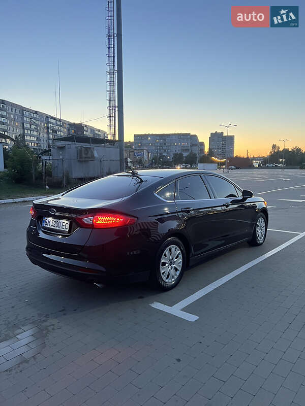 Седан Ford Fusion 2013 в Сумах