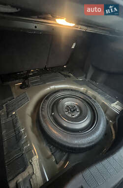 Седан Ford Fusion 2013 в 