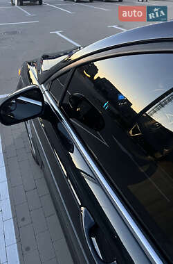 Седан Ford Fusion 2013 в 