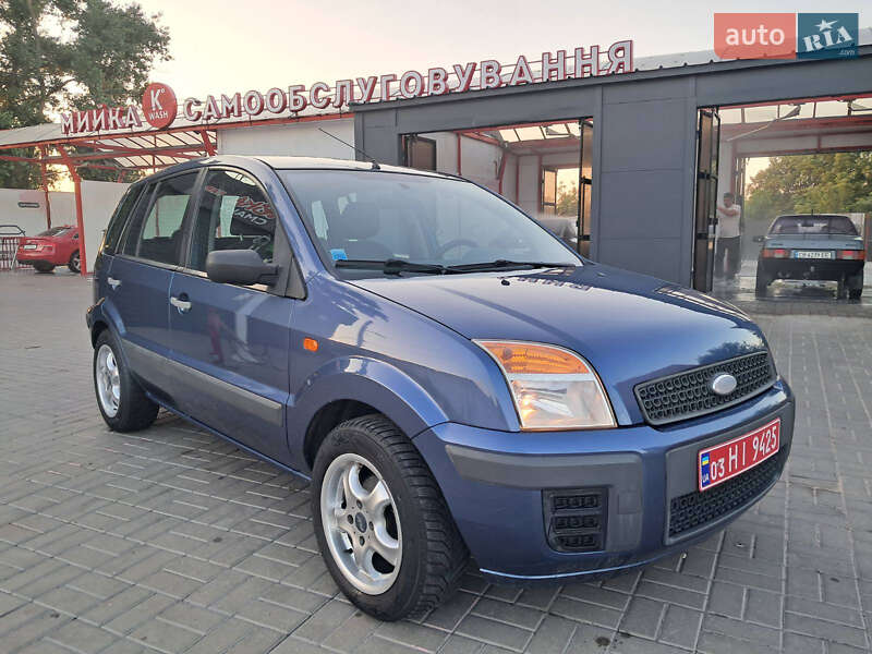 Хэтчбек Ford Fusion 2006 в Прилуках