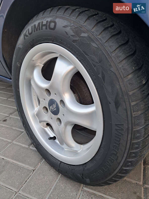 Хэтчбек Ford Fusion 2006 в Прилуках