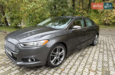 Седан Ford Fusion 2015 в 