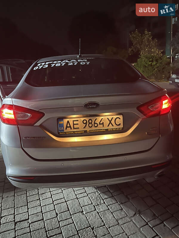 Седан Ford Fusion 2014 в Одесі