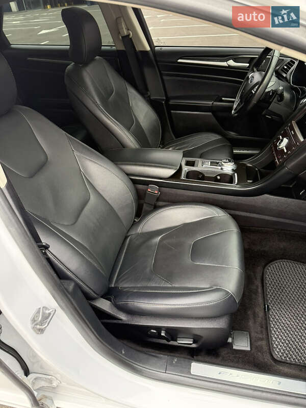 Седан Ford Fusion 2018 в Чернигове