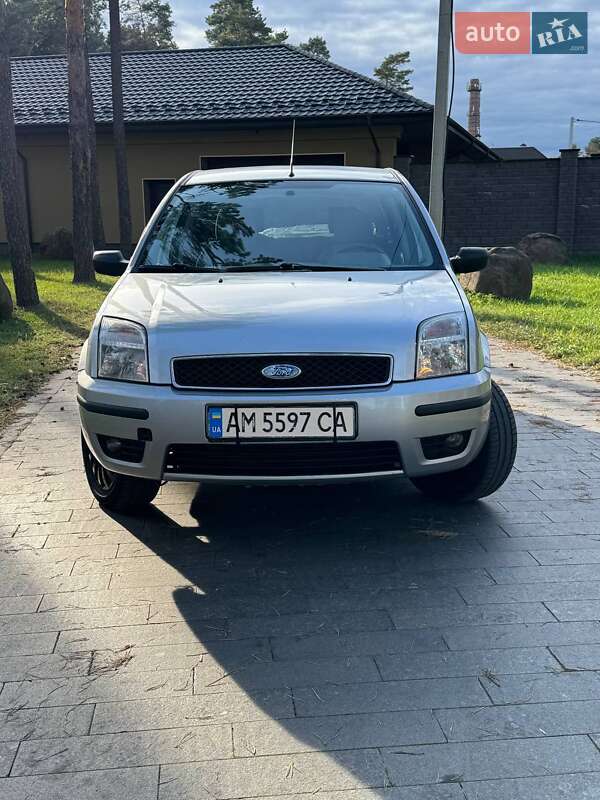 Хэтчбек Ford Fusion 2004 в Житомире фото 5 Хэтчбек Ford Fusion 2004 в Житомире