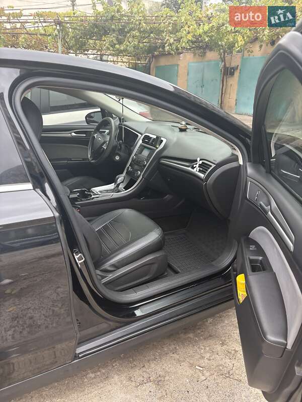 Седан Ford Fusion 2015 в Одессе
