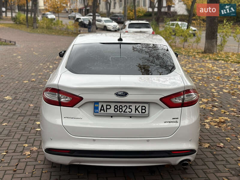 Седан Ford Fusion 2013 в Сумах