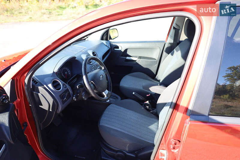Хетчбек Ford Fusion 2010 в Вінниці