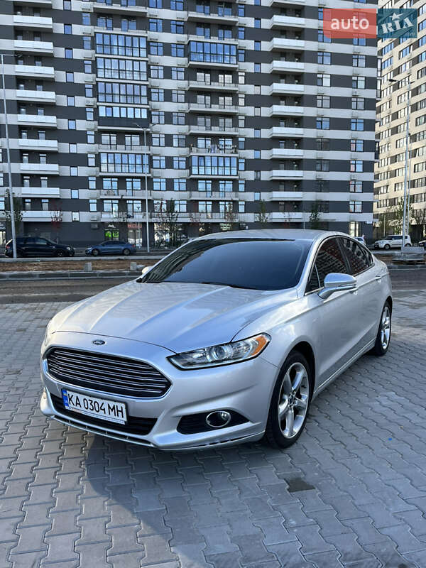 Ford Fusion 2016