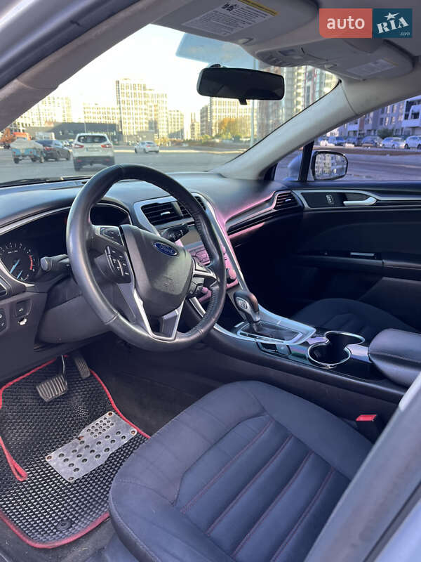 Седан Ford Fusion 2016 в Києві