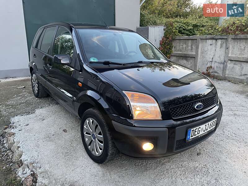 Хетчбек Ford Fusion 2008 в 