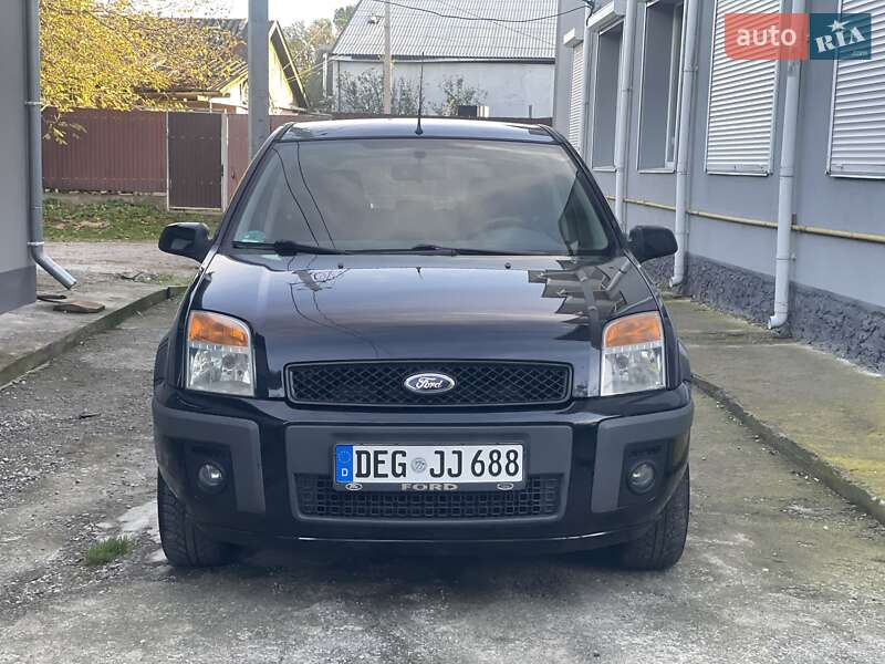 Хэтчбек Ford Fusion 2008 в Виннице