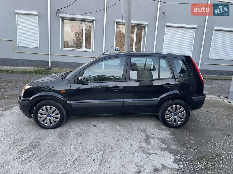 Хэтчбек Ford Fusion 2008 в Виннице