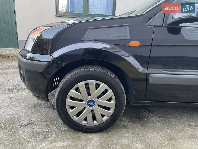 Хэтчбек Ford Fusion 2008 в Виннице