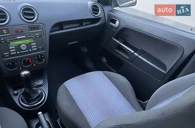 Хетчбек Ford Fusion 2008 в 