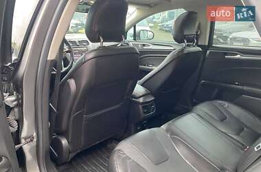 Седан Ford Fusion 2013 в 