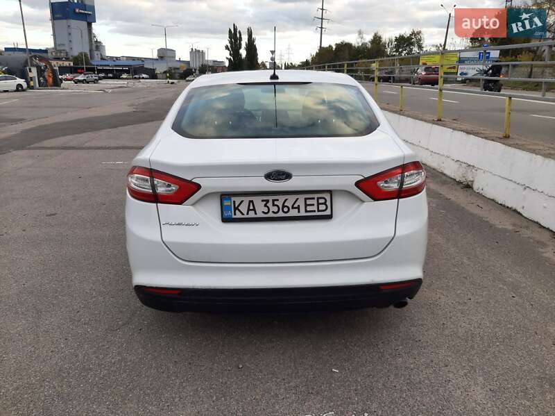Седан Ford Fusion 2014 в Києві