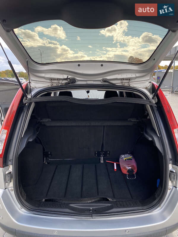 Хэтчбек Ford Fusion 2008 в Владимире фото 10 Хэтчбек Ford Fusion 2008 в Владимире