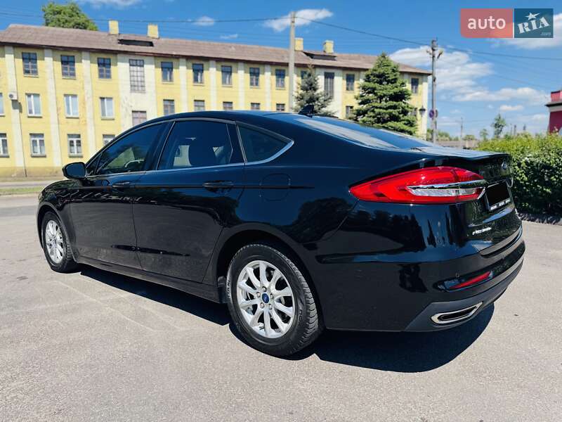 Седан Ford Fusion 2020 в Днепре