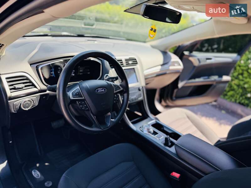 Седан Ford Fusion 2020 в Днепре