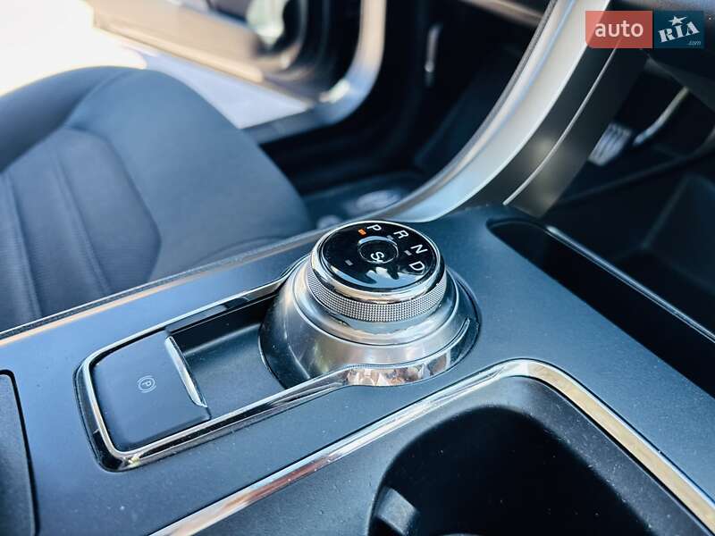 Седан Ford Fusion 2020 в Днепре