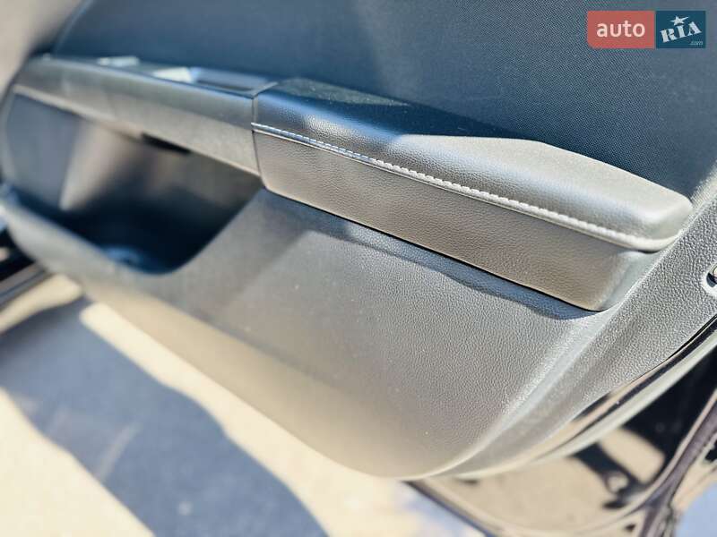 Седан Ford Fusion 2020 в Днепре