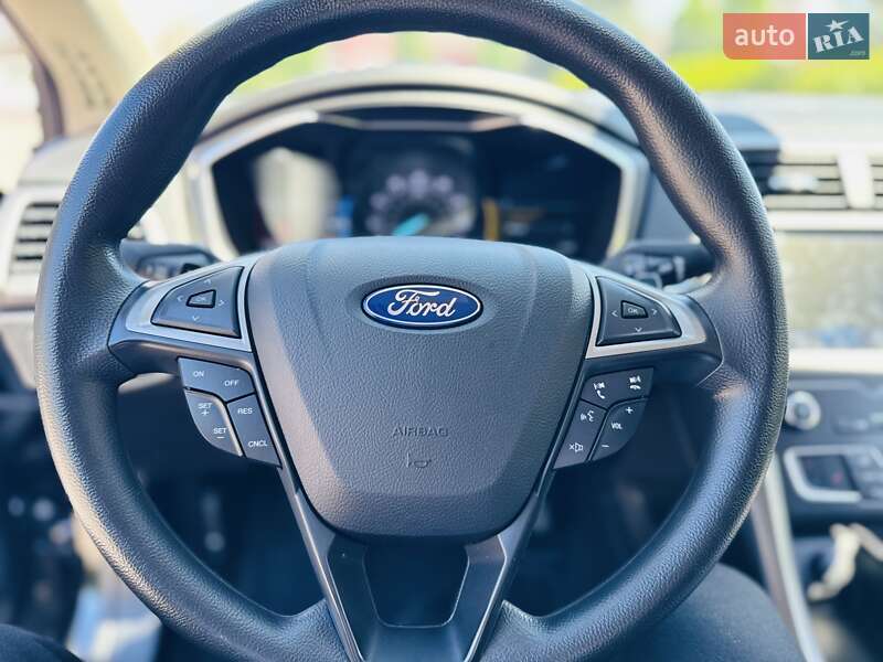 Седан Ford Fusion 2020 в Днепре