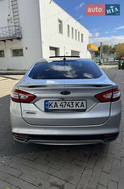 Седан Ford Fusion 2016 в 
