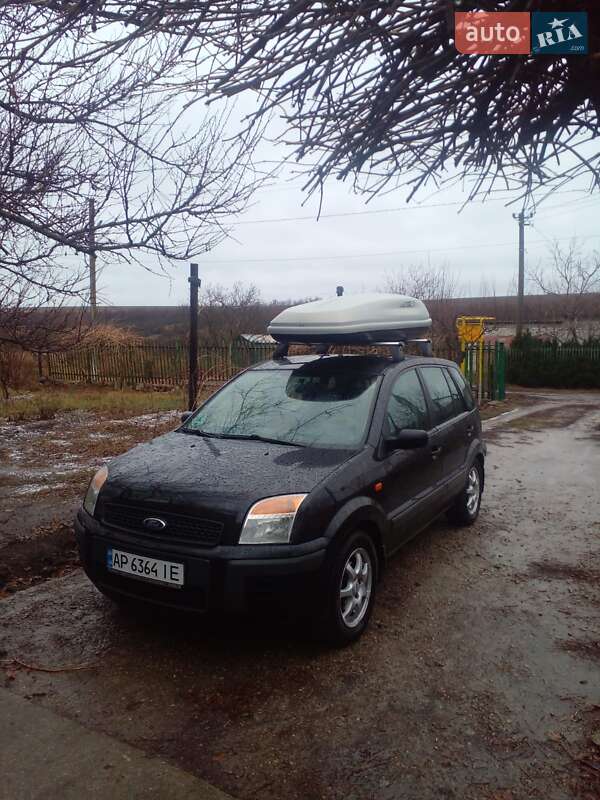 Хэтчбек Ford Fusion 2007 в 