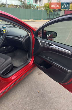 Седан Ford Fusion 2020 в 