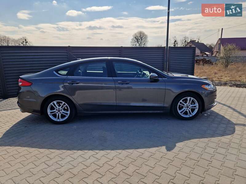 Седан Ford Fusion 2018 в Одесі