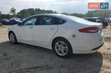 Седан Ford Fusion 2018 в 