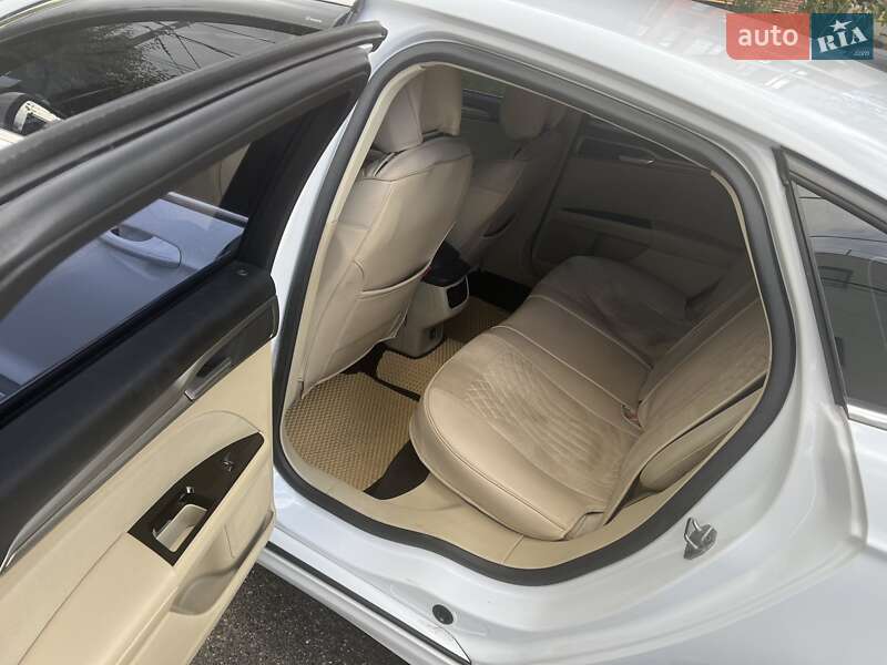 Седан Ford Fusion 2013 в Киеве