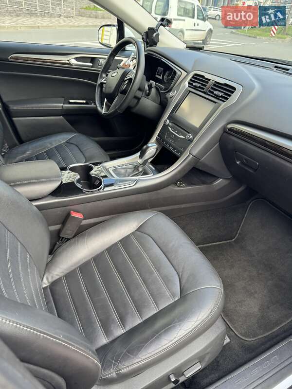 Седан Ford Fusion 2013 в Києві фото 10 Седан Ford Fusion 2013 в Києві